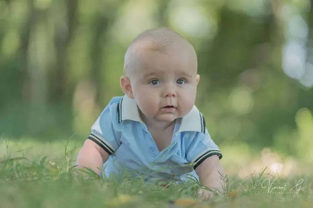 photographe-enfant-exterieur-lons-le-saunier-vincent-g-photographie (3)